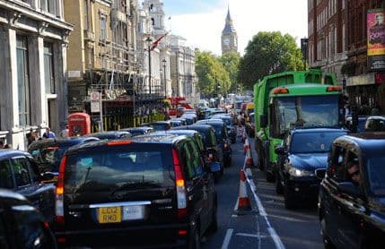 Hiljade taksista na ulicama Londona Hiljade taksista na ulicama Londona