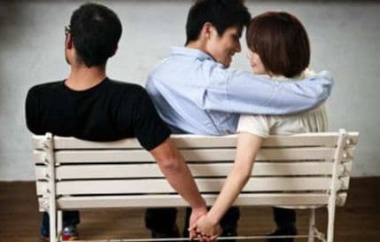 Gotovo polovina žena ima plan B Gotovo polovina žena ima plan B