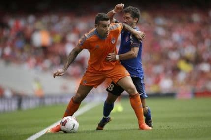 Van Gal dovodi Otamendija Van Gal dovodi Otamendija