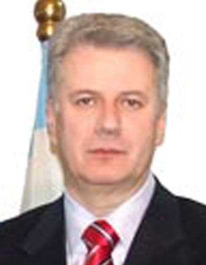 Srđa Božović na čelu komisije za provjeru naučnih radova Srđa Božović na čelu komisije za provjeru naučnih radova