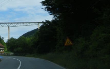 Oprez na putu Mojkovac-B.Polje zbog izlivanja nafte! Oprez na putu Mojkovac-B.Polje zbog izlivanja nafte!