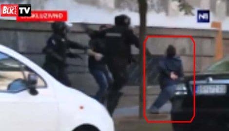 Vučićev brat prebijen jer nije htio da se legitimiše Vučićev brat prebijen jer nije htio da se legitimiše