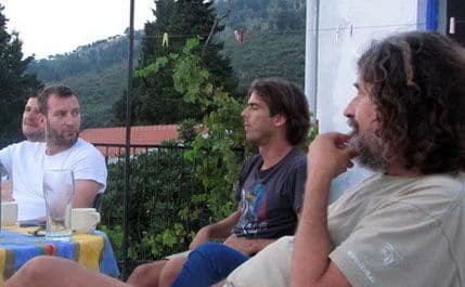 Učesnici Mobilne književne kolonije čitaju odabrane zapise Učesnici Mobilne književne kolonije čitaju odabrane zapise