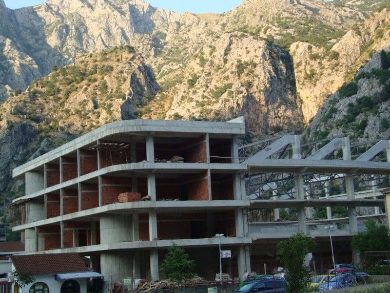 Nastavak radova na sportskoj dvorani u Kotoru Nastavak radova na sportskoj dvorani u Kotoru