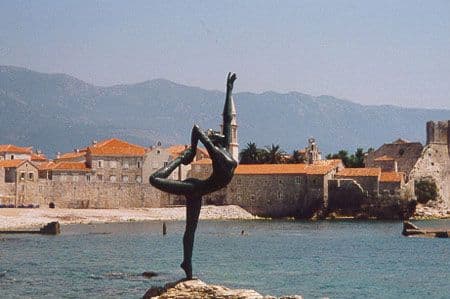 Budva: Opozicija poziva građane da protestuju zbog poskupljenja vode Budva: Opozicija poziva građane da protestuju zbog poskupljenja vode