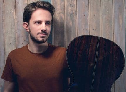 Solistički koncert italijanskog gitariste na 9. Nikšić Guitar Festivalu Solistički koncert italijanskog gitariste na 9. Nikšić Guitar Festivalu