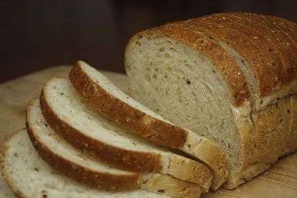 Iskoristite stari hljeb i napravite ukusnu pitu Iskoristite stari hljeb i napravite ukusnu pitu