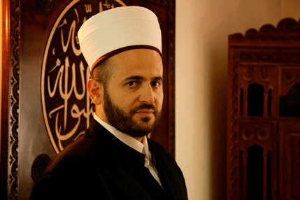 ZUKORLIĆ: Za džihadiste u Crnoj Gori je kriv slabi Rifat Fejzić ZUKORLIĆ: Za džihadiste u Crnoj Gori je kriv slabi Rifat Fejzić