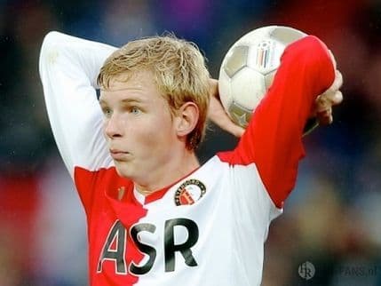 VIDEO: Gol Fejenorda iz auta VIDEO: Gol Fejenorda iz auta