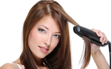 Ravna kosa i dalje je 'in' Ravna kosa i dalje je 'in'