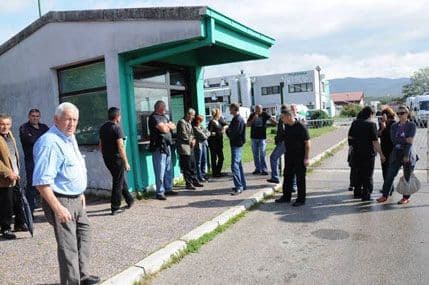 Kooperanti Nike traže 200 hiljada Kooperanti Nike traže 200 hiljada