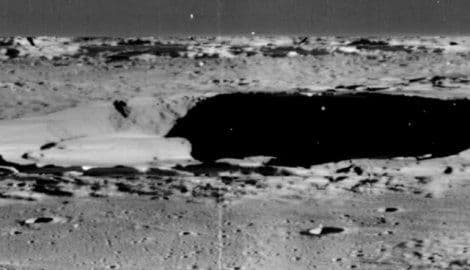 VIDEO: Svemirski brod otkriven na fotografiji Mjeseca iz 1968? VIDEO: Svemirski brod otkriven na fotografiji Mjeseca iz 1968?