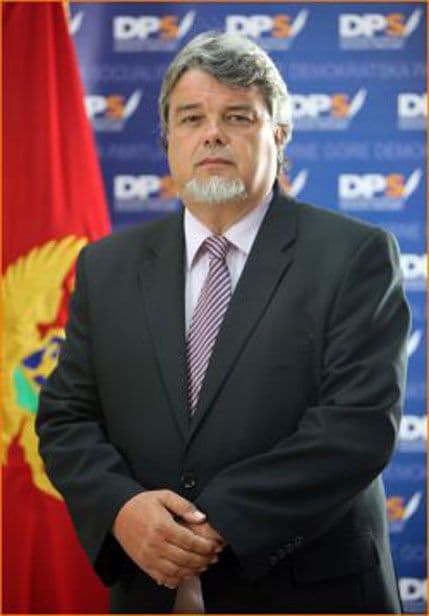 Srzentić novi predsjednik Opštine Bar Srzentić novi predsjednik Opštine Bar