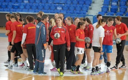 Rukometašice sjutra sa Slovenijom, ADŽIĆ: Šansa za mlađe Rukometašice sjutra sa Slovenijom, ADŽIĆ: Šansa za mlađe