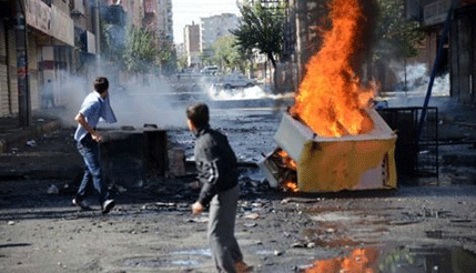 Policijski čas i 18 mrtvih u Turskoj Policijski čas i 18 mrtvih u Turskoj