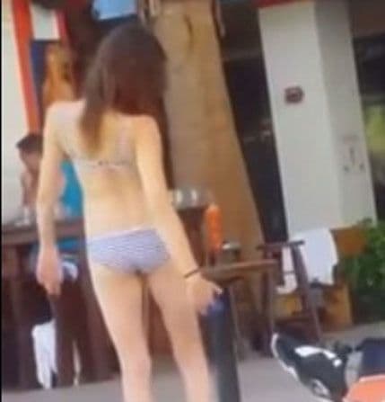 VIDEO: Ona želi savršen selfi, ali joj ne uspijeva VIDEO: Ona želi savršen selfi, ali joj ne uspijeva