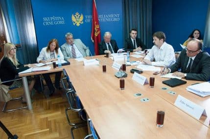 Podržali dopune Krivičnog zakonika, uz tehničku izmjenu Podržali dopune Krivičnog zakonika, uz tehničku izmjenu