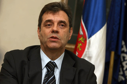 Koštunica napuštio DSS Koštunica napuštio DSS