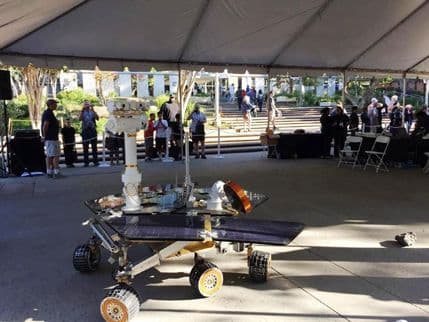 NASA otvorila svoja vrata: Izloženi roboti i svemirska vozila NASA otvorila svoja vrata: Izloženi roboti i svemirska vozila