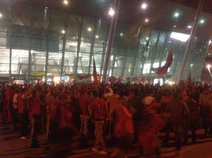 Nekoliko hiljada ljudi dočekalo Albance, Rama ponosan Nekoliko hiljada ljudi dočekalo Albance, Rama ponosan