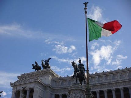 Italijanska vlada planira 18 milijardi eura manji porez za 2015. Italijanska vlada planira 18 milijardi eura manji porez za 2015.