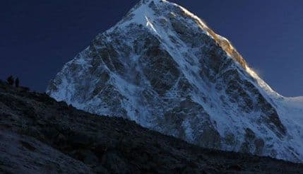 Zatvorena kobna staza na Himalajima Zatvorena kobna staza na Himalajima