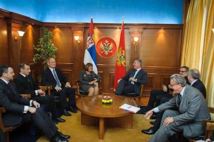 Jačanje saradnje Srbije i Crne Gore kroz infrastrukturne projekte Jačanje saradnje Srbije i Crne Gore kroz infrastrukturne projekte