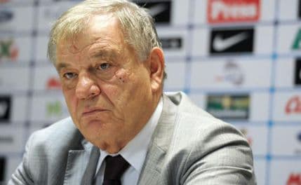 Karadžić: Albancima sa klupe naređeno da počnu tuču Karadžić: Albancima sa klupe naređeno da počnu tuču