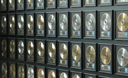 2014. prva godina bez platinastih albuma 2014. prva godina bez platinastih albuma