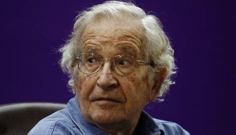 ČOMSKI: Amerika stoji iza najvećih terorističkih napada u istoriji ČOMSKI: Amerika stoji iza najvećih terorističkih napada u istoriji