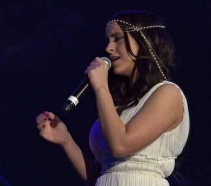 Iva Kostić i "Baltazar" nastupaju u Herceg Novom Iva Kostić i "Baltazar" nastupaju u Herceg Novom