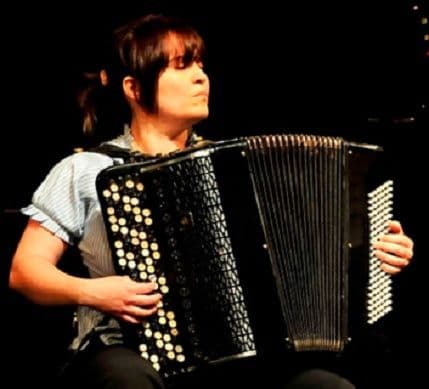 Koncert Irene Merdović sa gostima u Perjaničkom domu Koncert Irene Merdović sa gostima u Perjaničkom domu