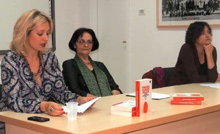 Svijet savremenog književno-teorijskog promišljanja u zborniku "Theoria, poiesis praxis" Svijet savremenog književno-teorijskog promišljanja u zborniku "Theoria, poiesis praxis"