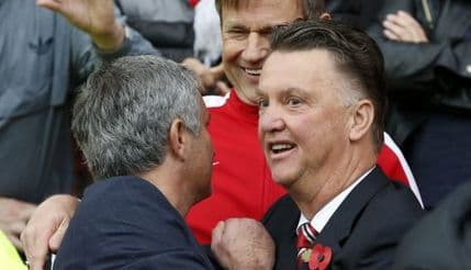 Van Persi u nadoknadi donio bod Junajtedu protiv Čelsija Van Persi u nadoknadi donio bod Junajtedu protiv Čelsija