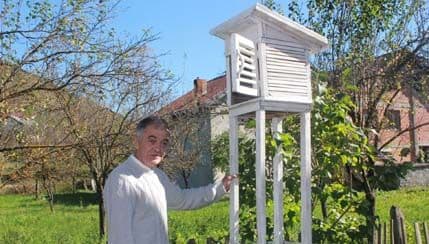 Profesor iz Plava gleda u oblake i daje prognozu Profesor iz Plava gleda u oblake i daje prognozu