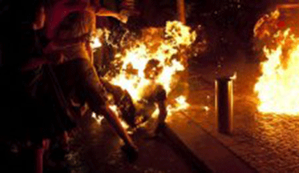 ZAGREB: Veteran domovinskog rata se zapalio tokom protesta ZAGREB: Veteran domovinskog rata se zapalio tokom protesta