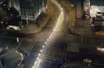 VIDEO: Zid ponovo dijeli Berlin na istočni i zapadni - ali svijetleći VIDEO: Zid ponovo dijeli Berlin na istočni i zapadni - ali svijetleći