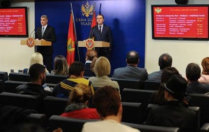 Potpisan ugovor o finansiranju prioritetne dionice autoputa Bar-Boljare-BRAJOVIĆ: Pripremni radovi bi mogli da počnu do kraja godine Potpisan ugovor o finansiranju prioritetne dionice autoputa Bar-Boljare-BRAJOVIĆ: Pripremni radovi bi mogli da počnu do kraja godine