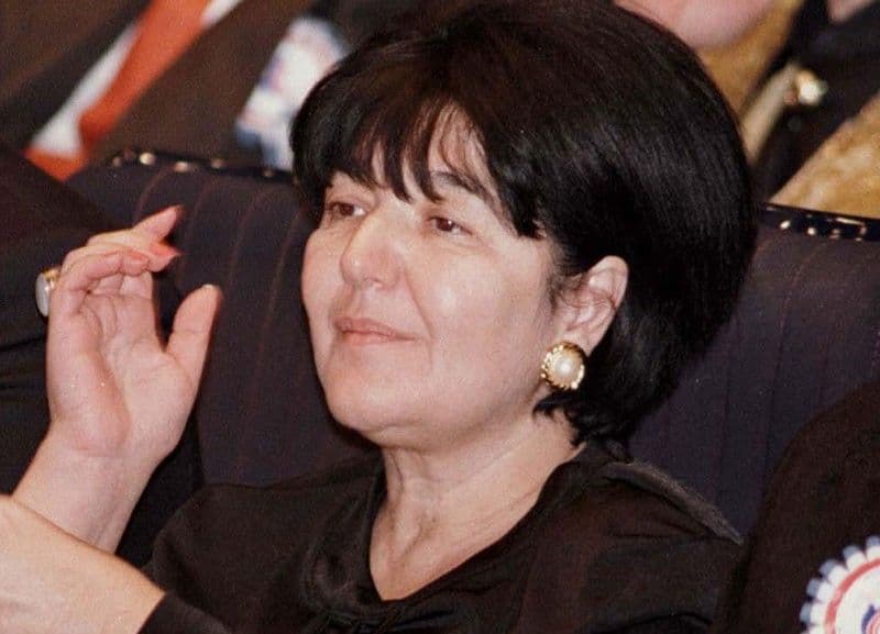 MIRA MARKOVIĆ: "Sve što imamo je u Srbiji" MIRA MARKOVIĆ: "Sve što imamo je u Srbiji"