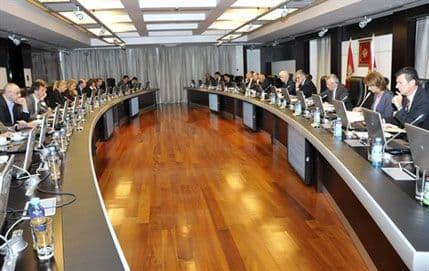 Vlada želi da zaštiti svoje interese u morskom području Vlada želi da zaštiti svoje interese u morskom području