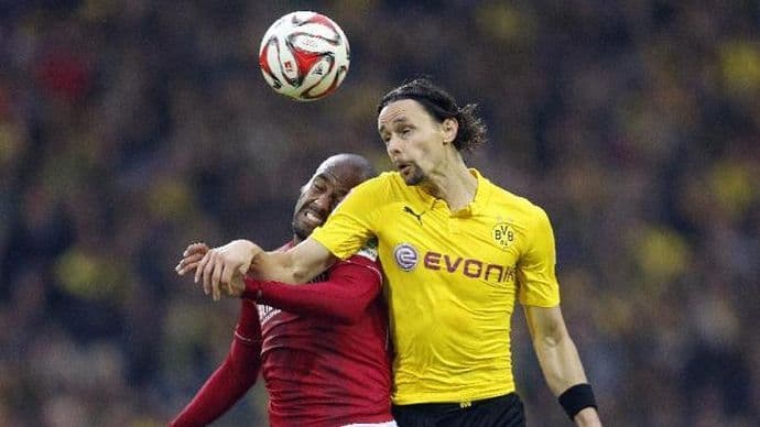 Subotić još dvije godine u Dortmundu Subotić još dvije godine u Dortmundu