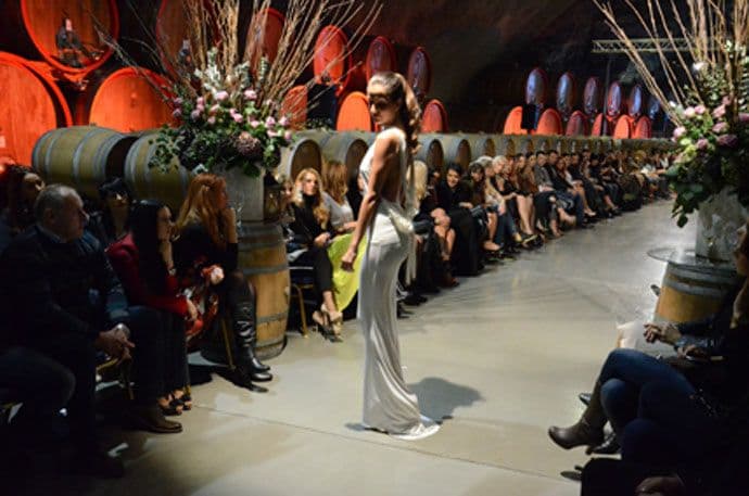 Kreacije oduševile publiku u prepunom Šipčaniku (VIDEO) Kreacije oduševile publiku u prepunom Šipčaniku (VIDEO)