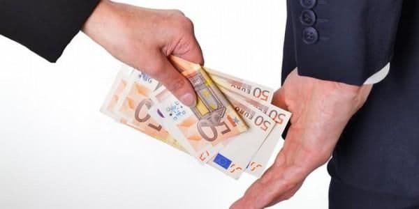 NOVI ZAKON: Zviždaču koji prijavi korupciju slijedi nagrada u vrijednosti do pet odsto oduzete imovine NOVI ZAKON: Zviždaču koji prijavi korupciju slijedi nagrada u vrijednosti do pet odsto oduzete imovine