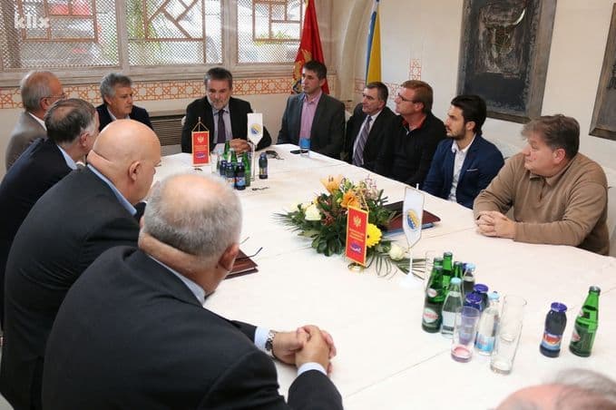 Potpisan protokol o saradnji vaterpolo saveza BiH i Crne Gore Potpisan protokol o saradnji vaterpolo saveza BiH i Crne Gore