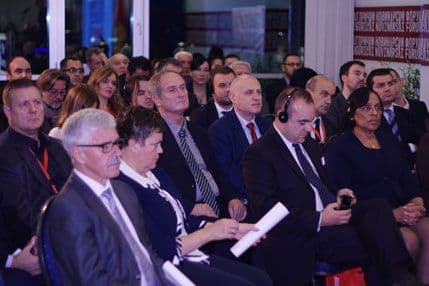 VIDEO - Svečano otvoren Podgorički novinarski forum: “U potrazi za izgubljenim profesionalizmom” VIDEO - Svečano otvoren Podgorički novinarski forum: “U potrazi za izgubljenim profesionalizmom”