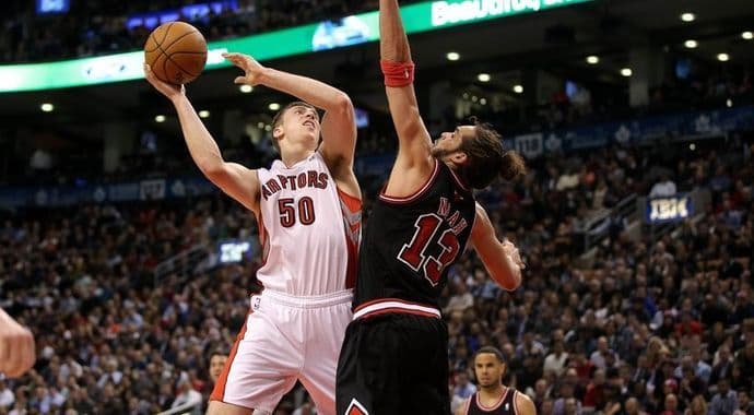 NBA: Čikagu derbi, debakl Filadelfije NBA: Čikagu derbi, debakl Filadelfije