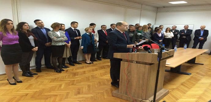 Kolektiv Ekonomskog fakulteta traži hitnu smjenu rukovodstva UCG Kolektiv Ekonomskog fakulteta traži hitnu smjenu rukovodstva UCG