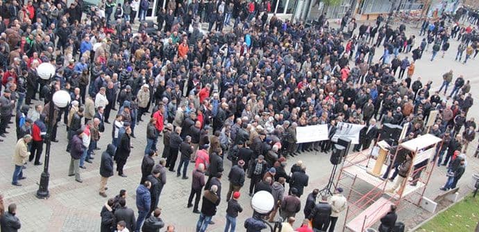 Radnici sa sjevera traže ostavku Boškovića Radnici sa sjevera traže ostavku Boškovića
