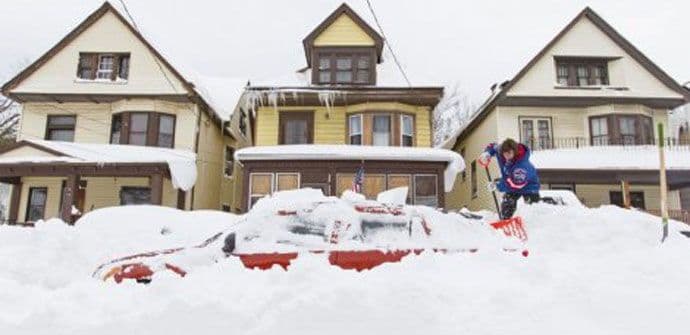 Sniježna oluja nastavlja da hara Amerikom Sniježna oluja nastavlja da hara Amerikom