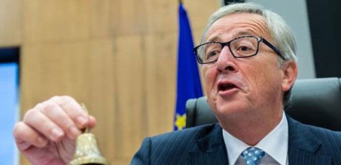 Junker predstavlja investicioni plan od 300 milijardi eura Junker predstavlja investicioni plan od 300 milijardi eura